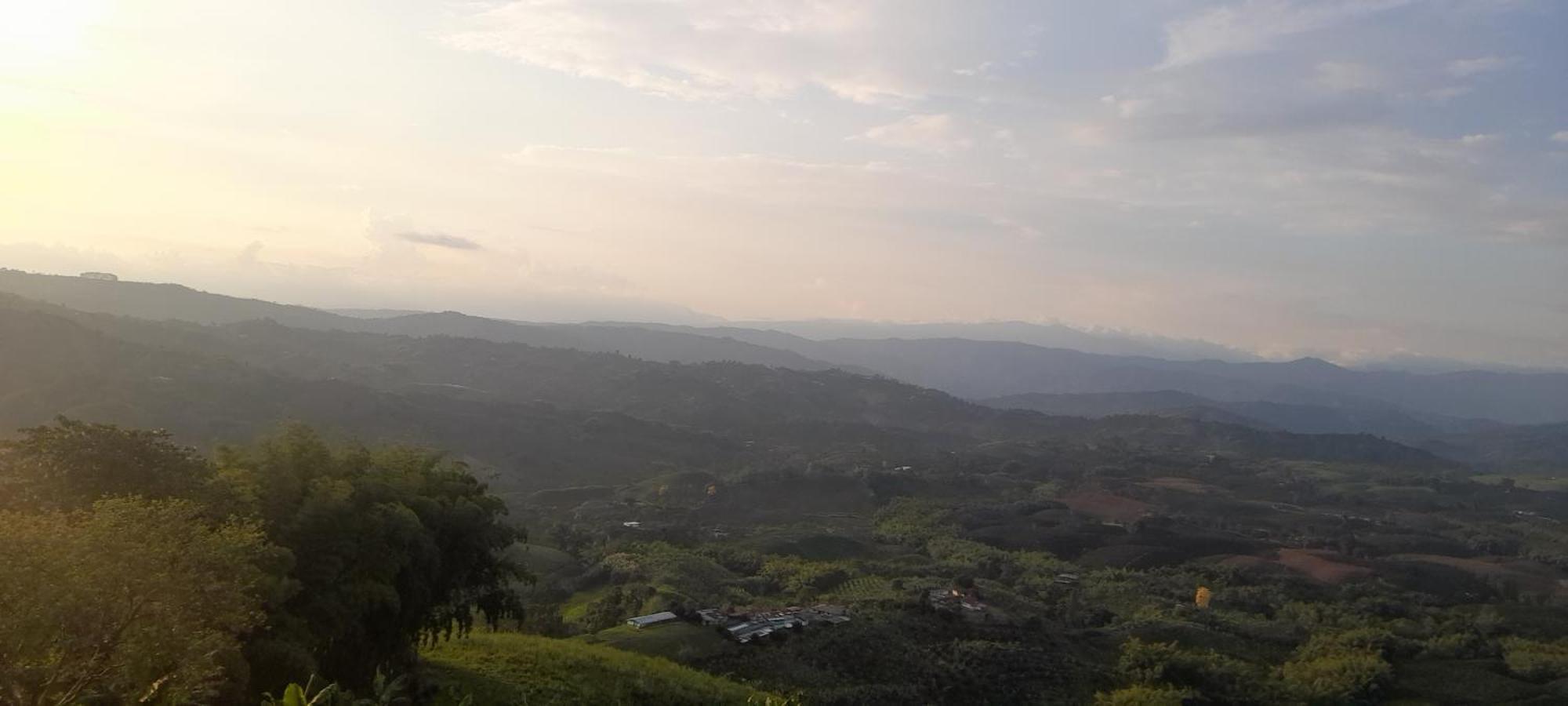 Glamping Orosierra Hotel Chinchina ภายนอก รูปภาพ